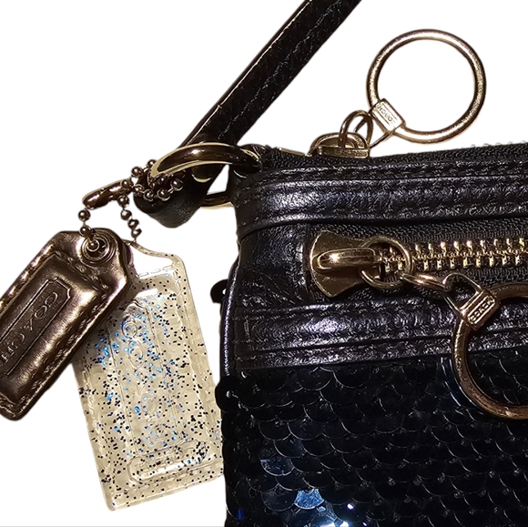 Coach 1941 Poppy Navy Blue Sequins Wristlet - Picture 6 of 9